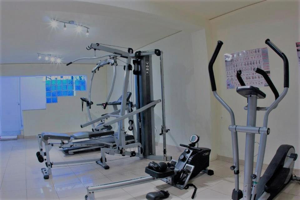 Futura Apartments Chania  ภายนอก รูปภาพ